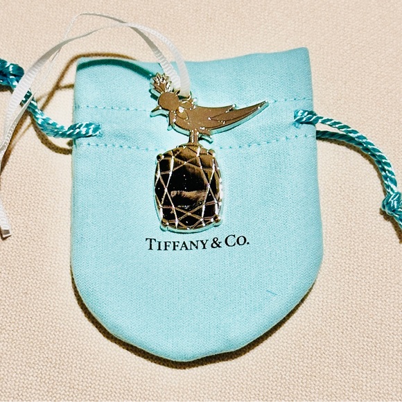 ❌SOLD ELSEWHERE❌ Tiffany & Co “Bird on a Rock” Silver Ornament/Charm - Picture 4 of 7